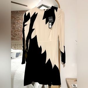 Marc Jacobs brand new black & white long sleeve dress